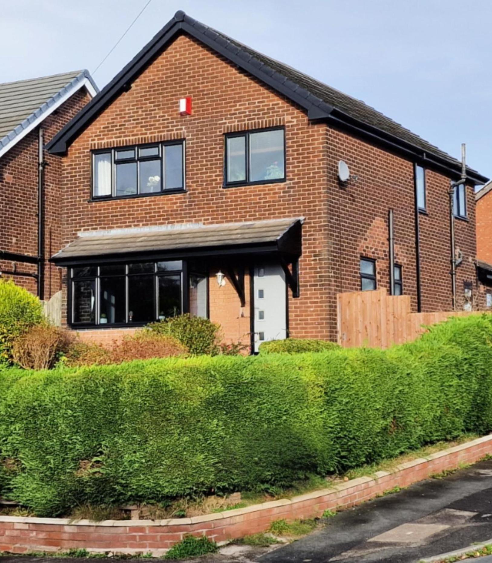 Detached Homestay - Super, King & Double Rooms - Leyland, Preston, Chorley, Lancashire Esterno foto