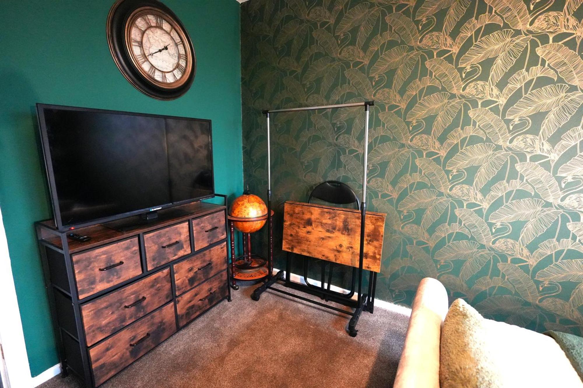 Detached Homestay - Super, King & Double Rooms - Leyland, Preston, Chorley, Lancashire Esterno foto