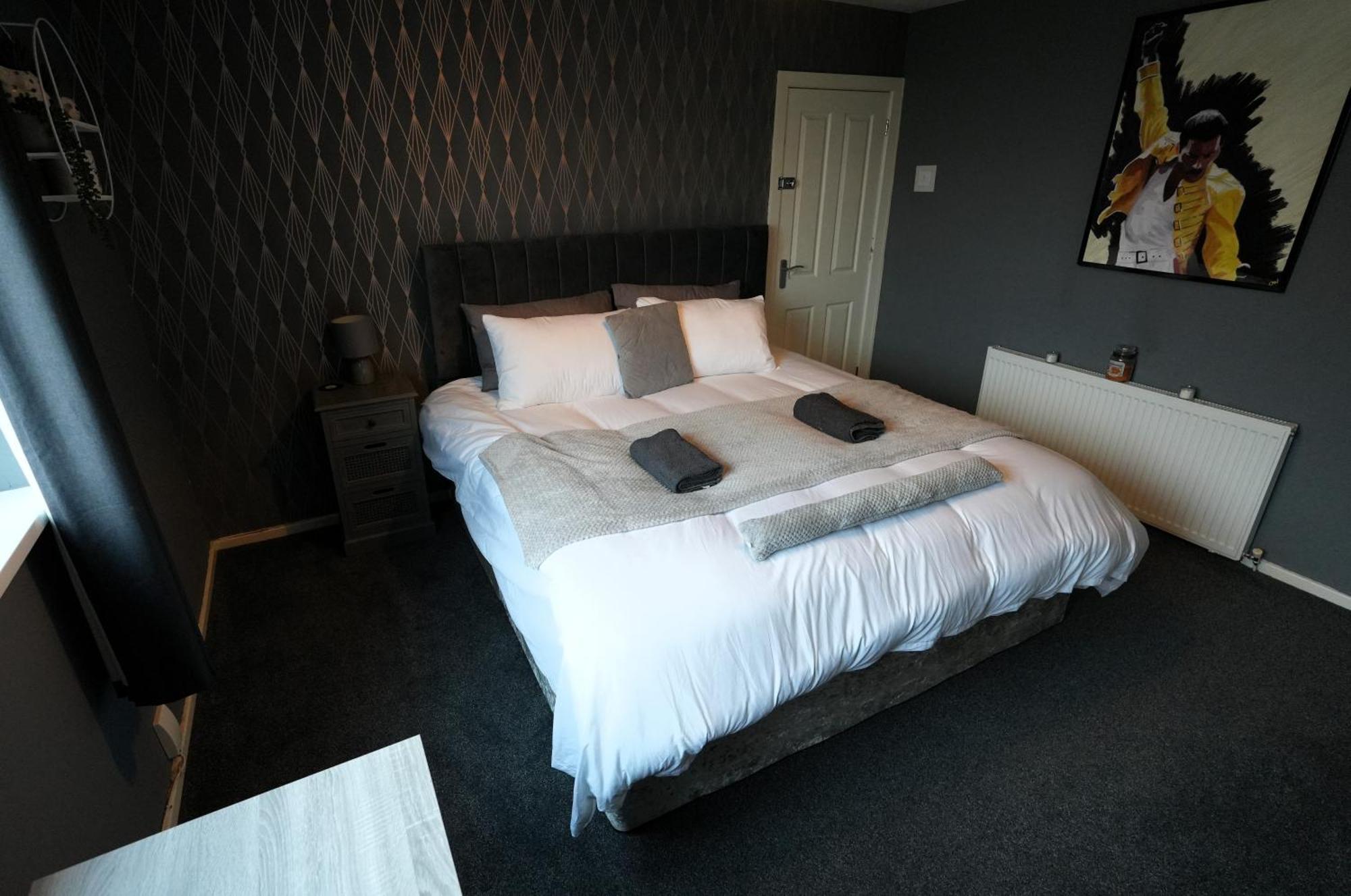 Detached Homestay - Super, King & Double Rooms - Leyland, Preston, Chorley, Lancashire Esterno foto