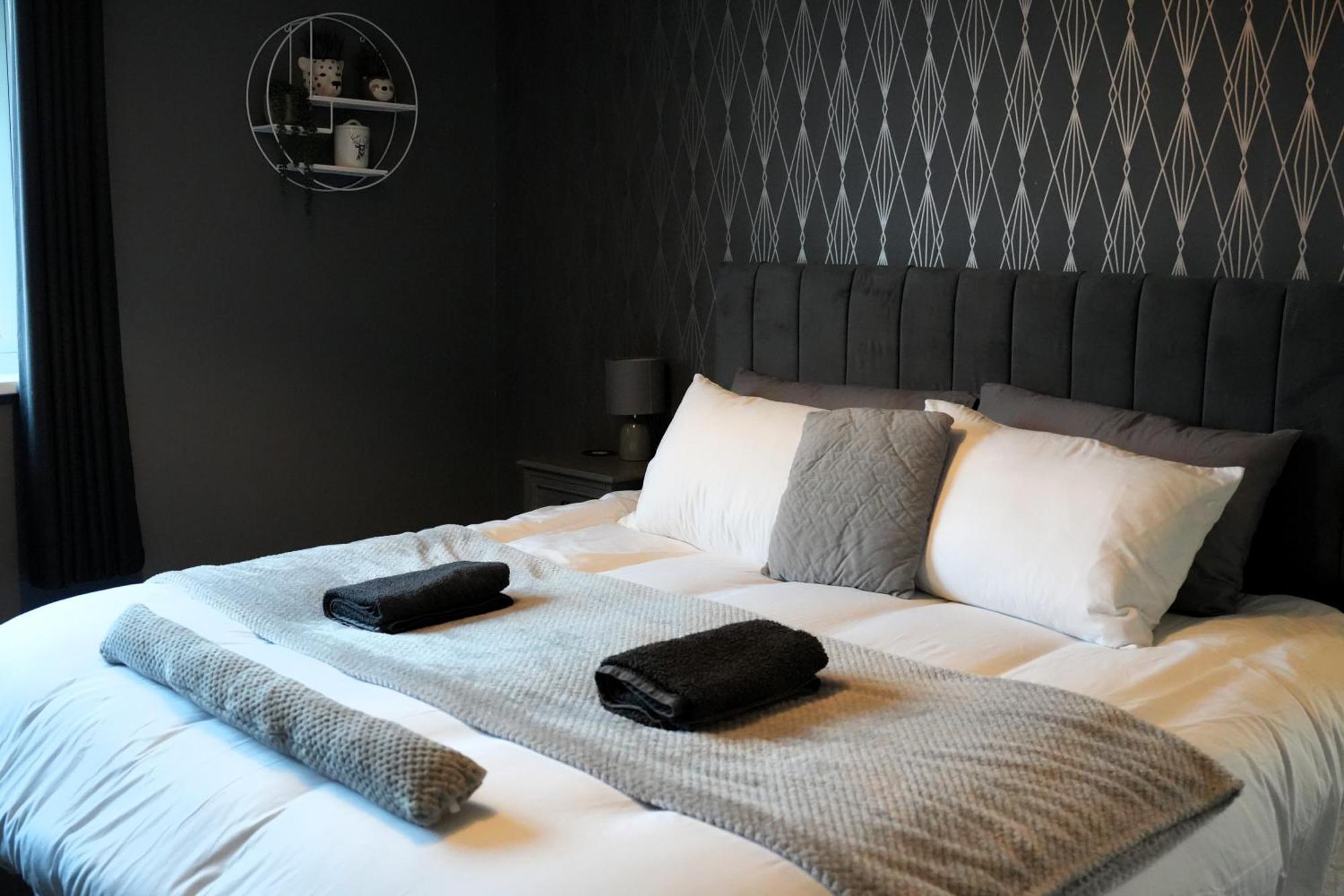 Detached Homestay - Super, King & Double Rooms - Leyland, Preston, Chorley, Lancashire Esterno foto