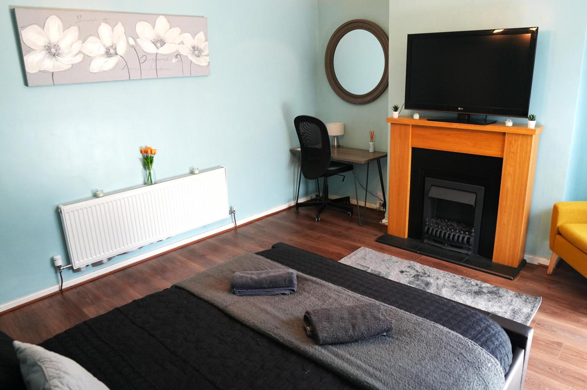 Detached Homestay - Super, King & Double Rooms - Leyland, Preston, Chorley, Lancashire Esterno foto